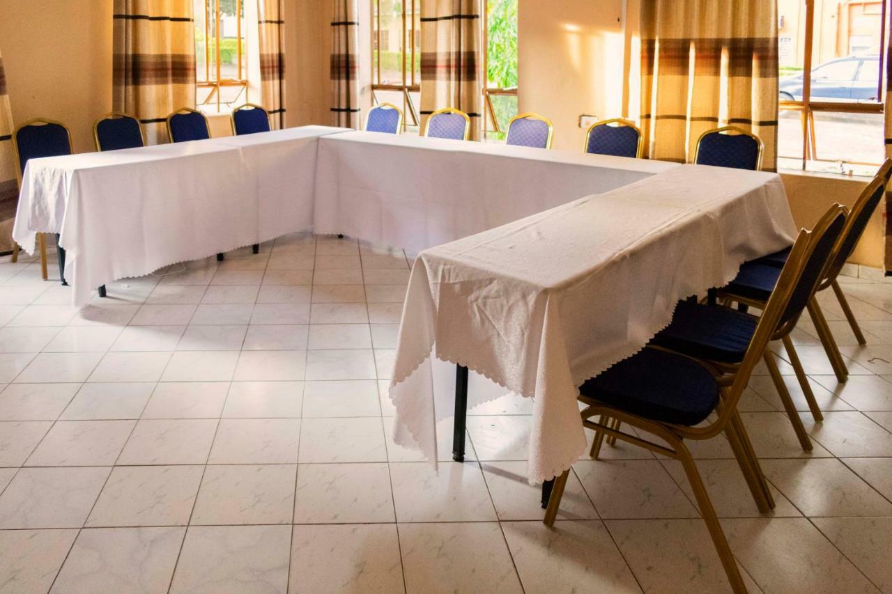 Rwenzori International Hotel Kasese Exterior photo