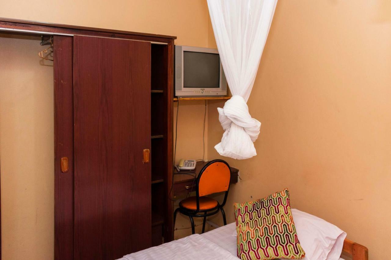 Rwenzori International Hotel Kasese Exterior photo